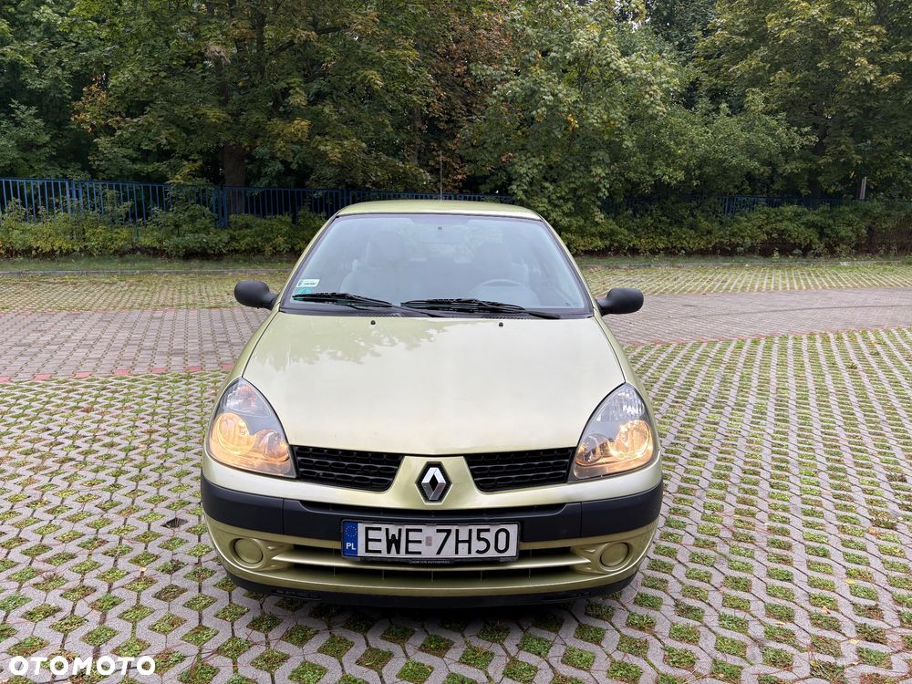 Renault Clio - 7