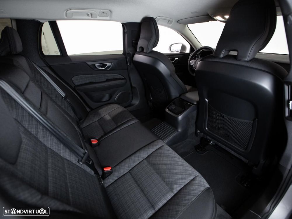 Volvo V60 2.0 T6 AWD TE Core - 11