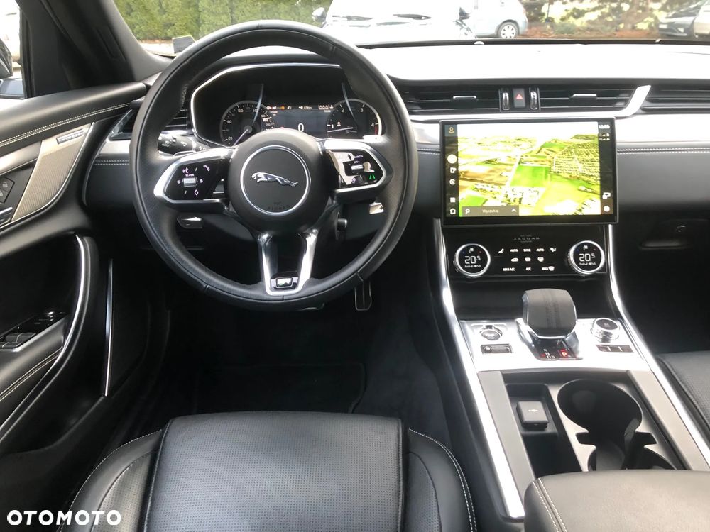 Jaguar XF 2.0 D200 mHEV AWD R-Dynamic S - 9