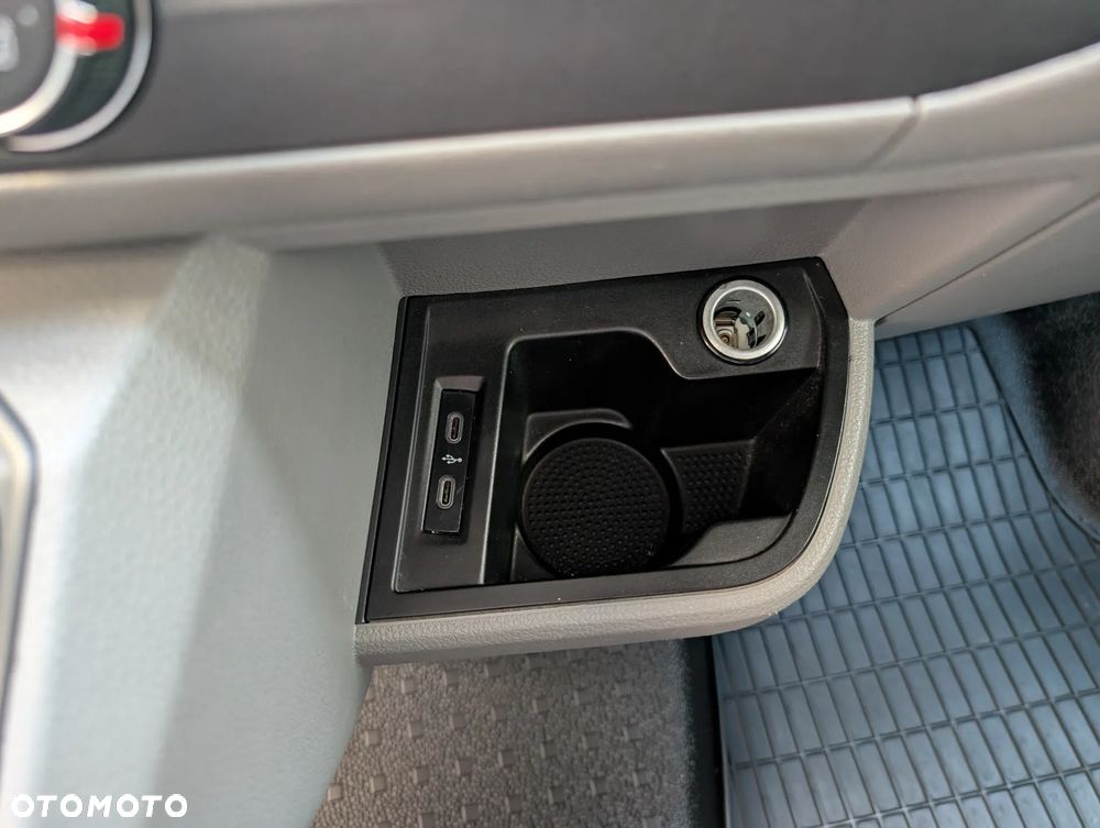 Volkswagen Transporter - 29