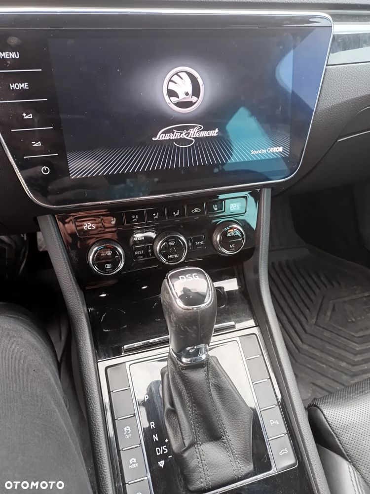 Skoda Superb 2.0 TSI L&K DSG - 14