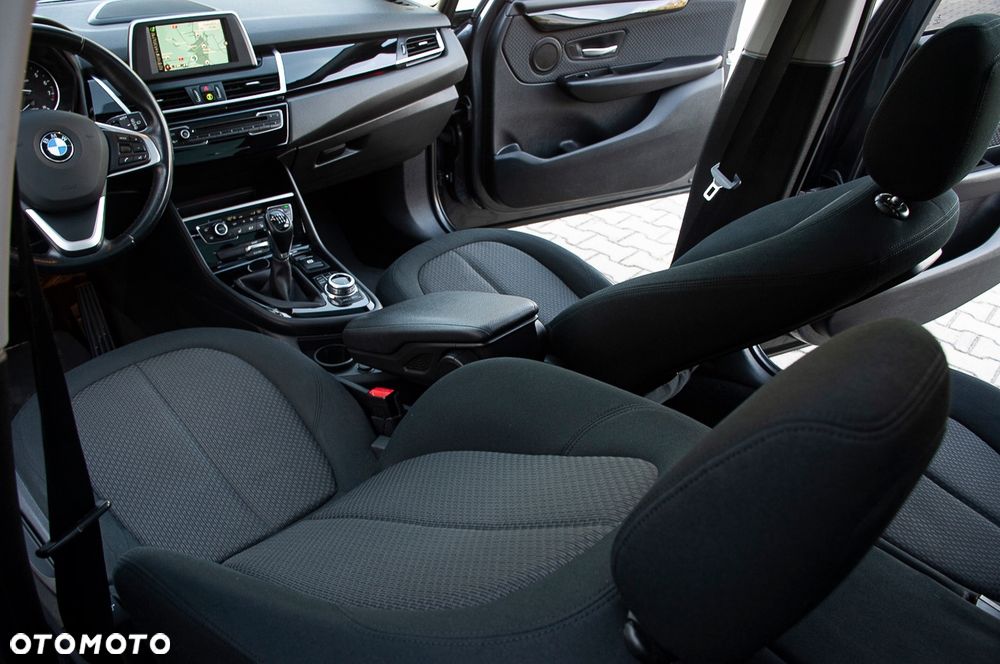 BMW Seria 2 - 38
