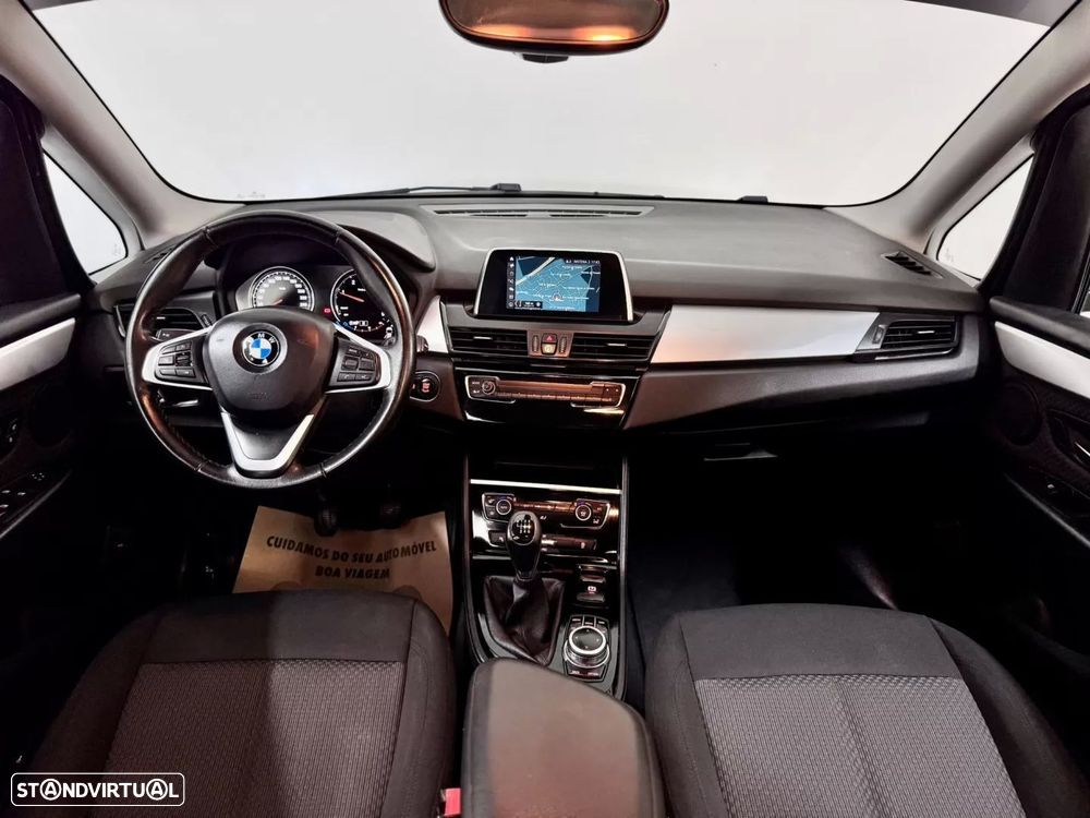 BMW 218 Gran Tourer d Sport Line - 24