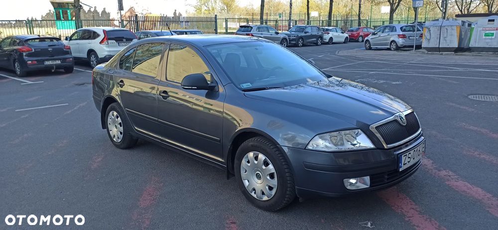 Skoda Octavia 1.6 Tour - 11