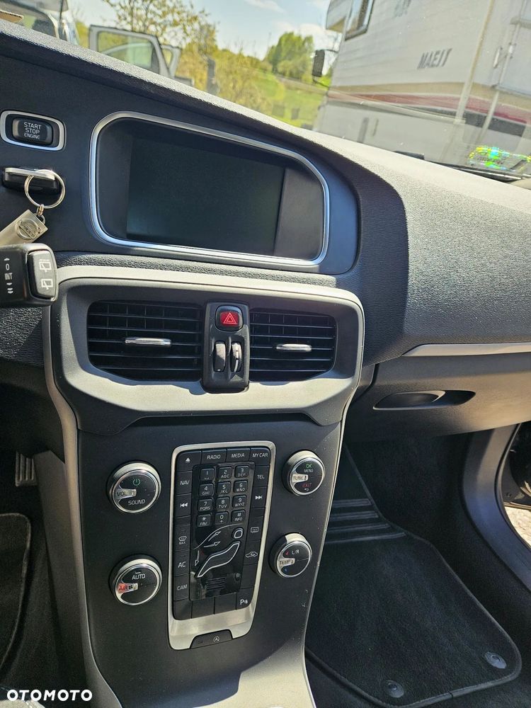 Volvo V40 - 12