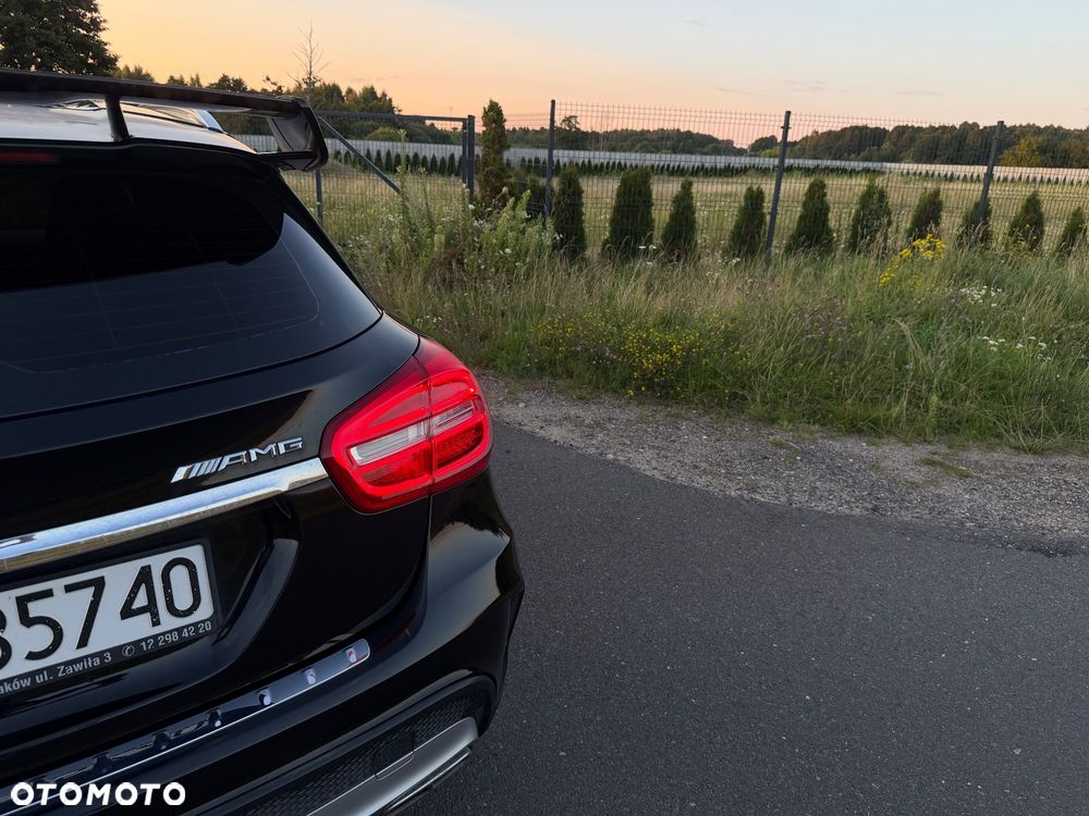 Mercedes-Benz GLA 45 AMG 4-Matic - 18