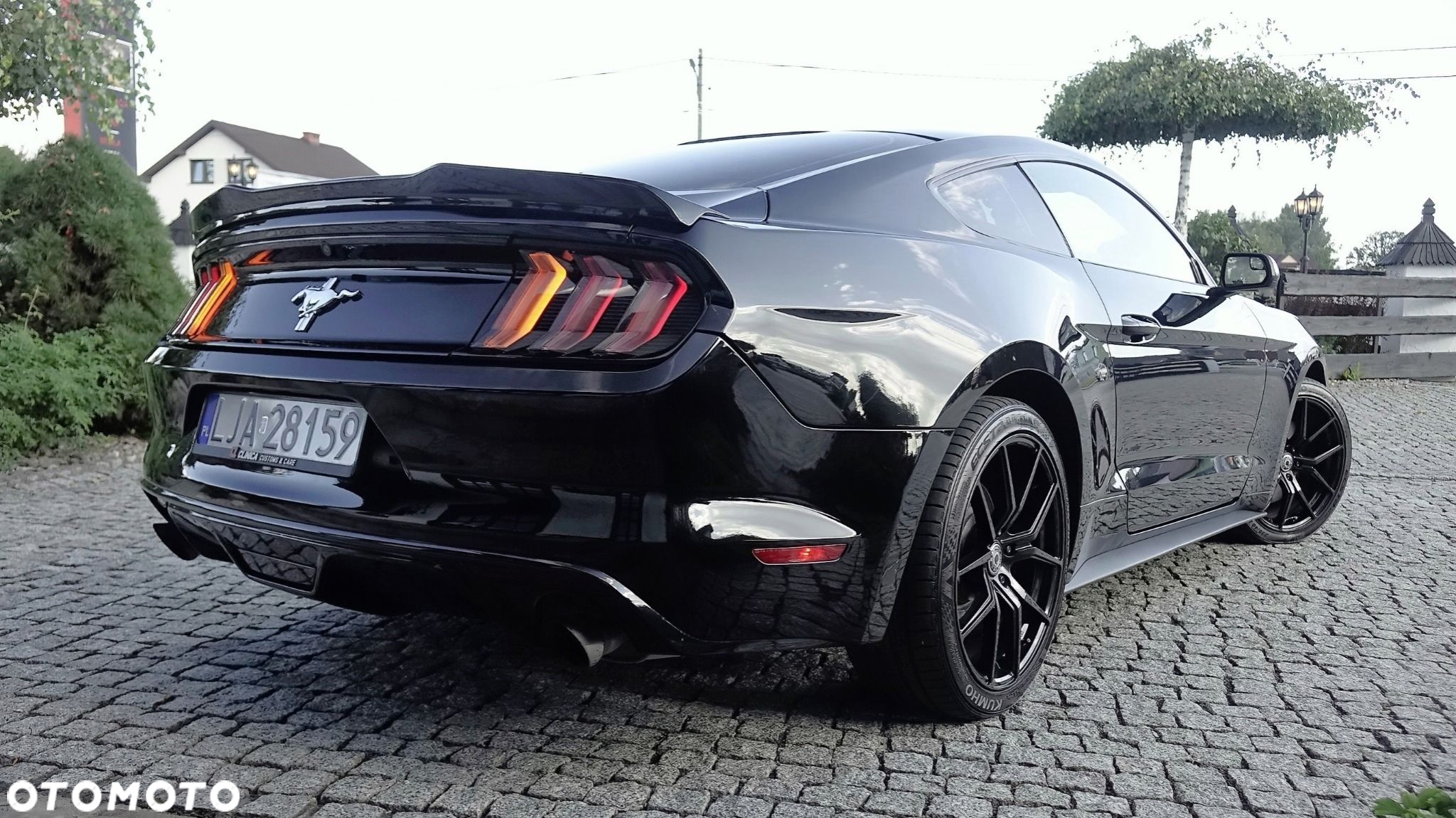 Ford Mustang - 2