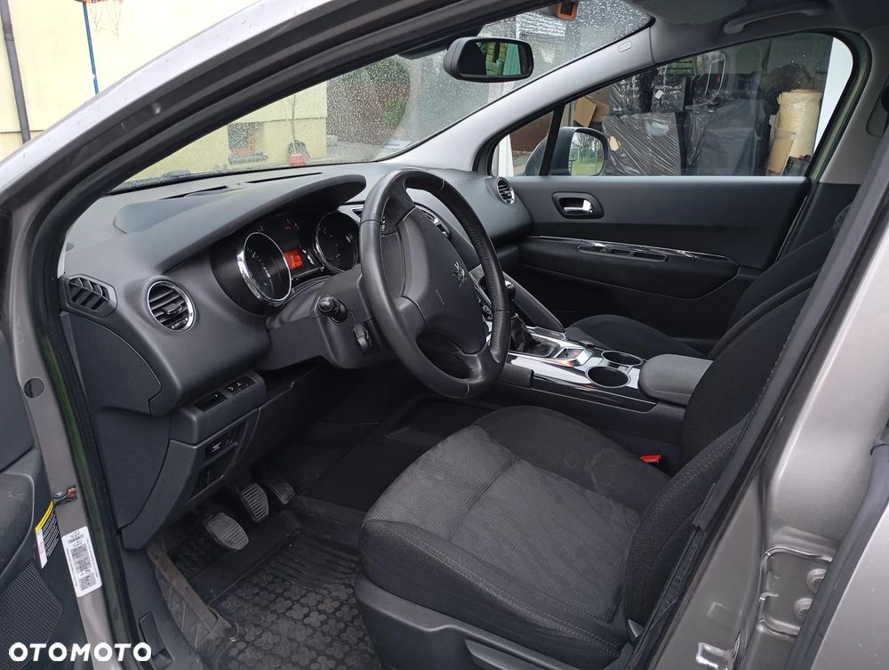 Peugeot 3008 120 VTi Style - 16