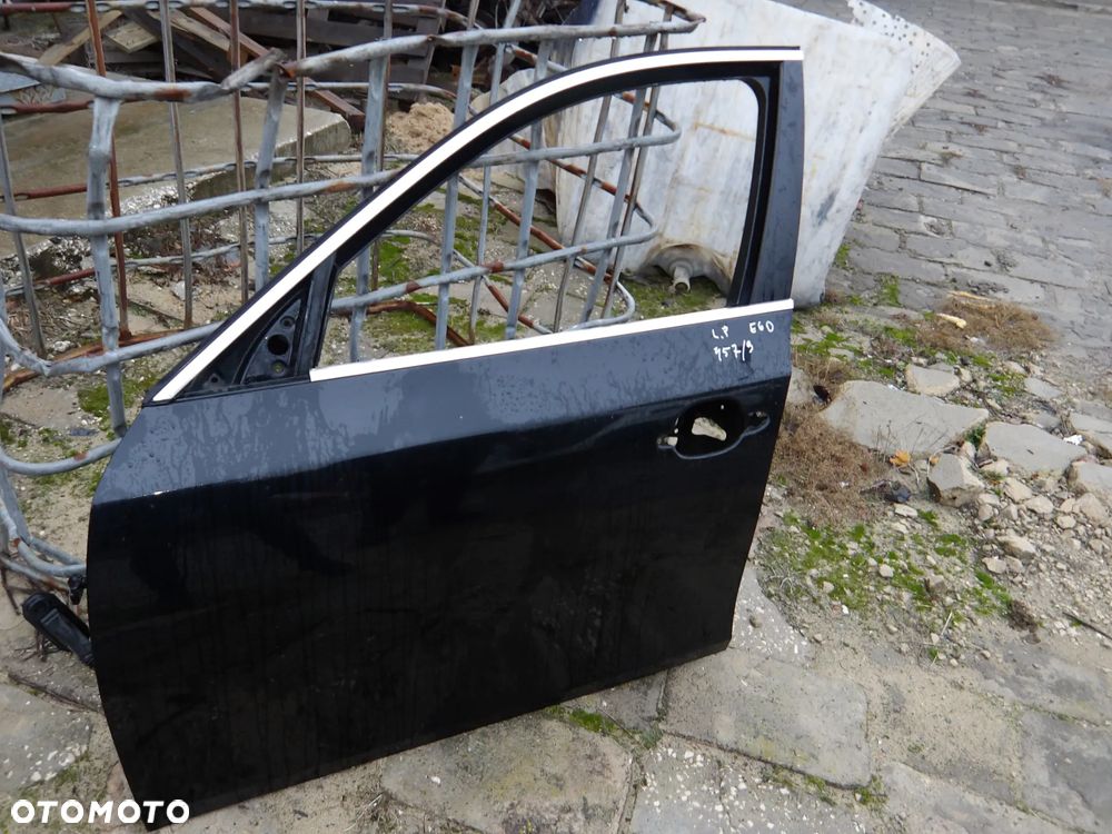 BMW E60 LIFT 07-10 DRZWI LEWE PRZEDNIE - 2