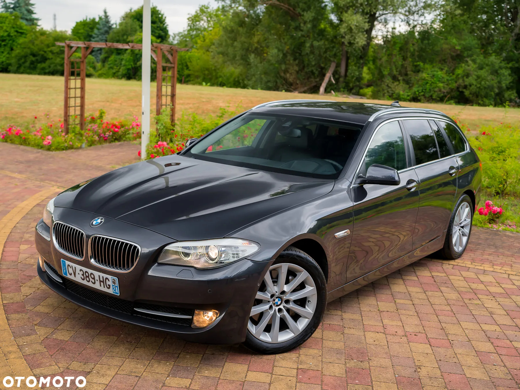BMW Seria 5 525d Touring Sport-Aut Luxury Line - 12