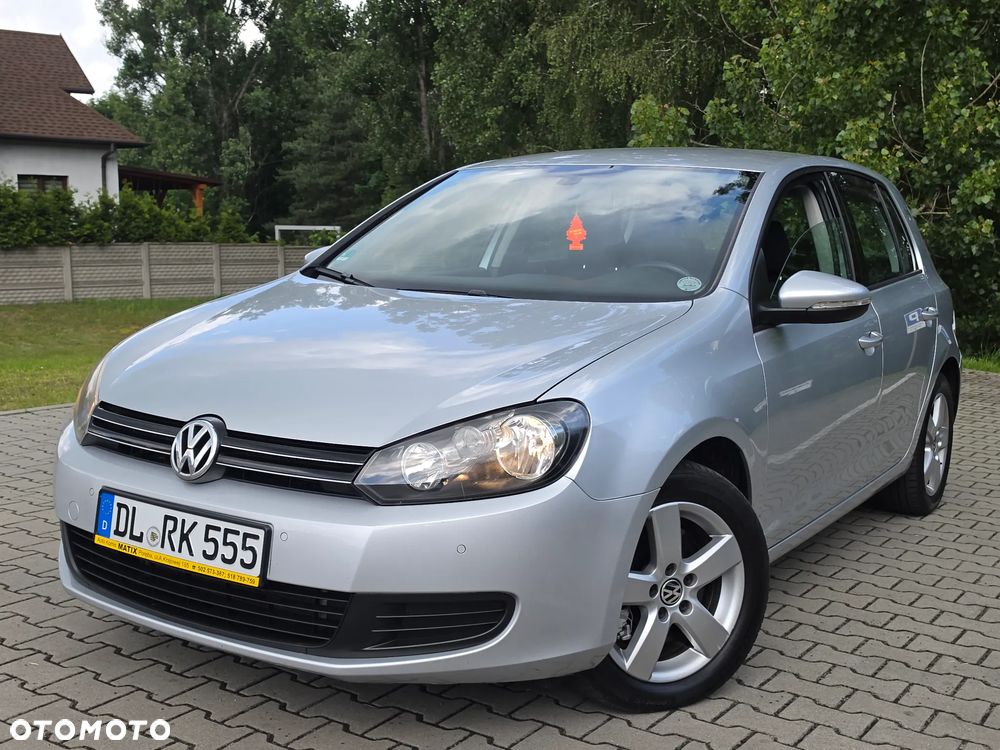 Volkswagen Golf - 1