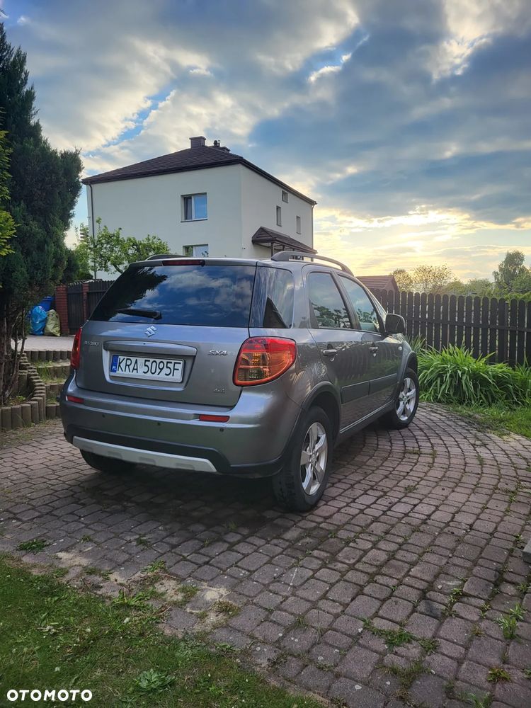 Suzuki SX4 1.6 Comfort 4WD - 2