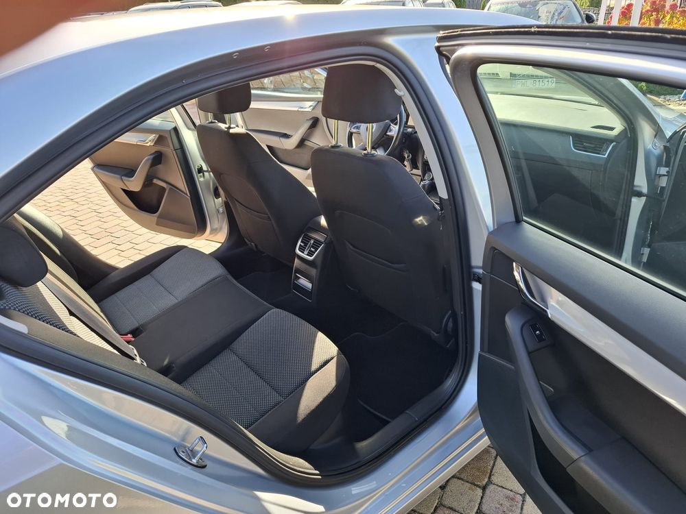 Skoda Octavia 2.0 TDI DSG Ambition - 14