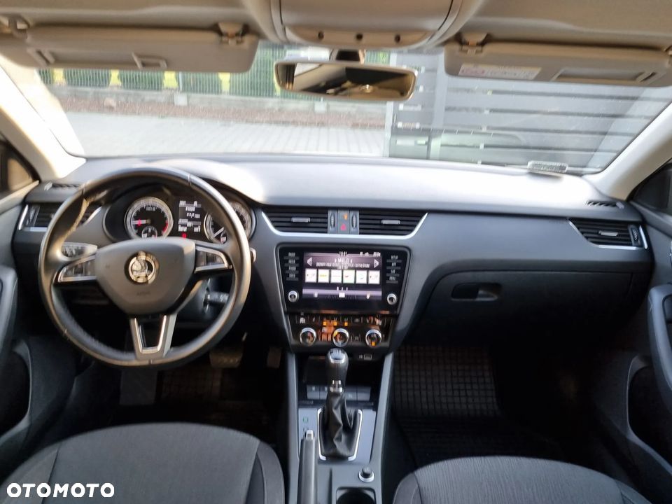 Skoda Octavia 2.0 TDI SCR Style DSG - 15
