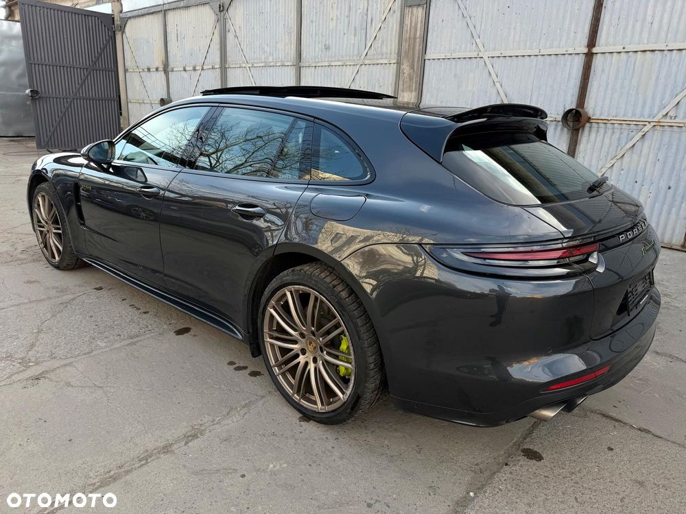 Porsche Panamera 4 E-Hybrid Executive - 4