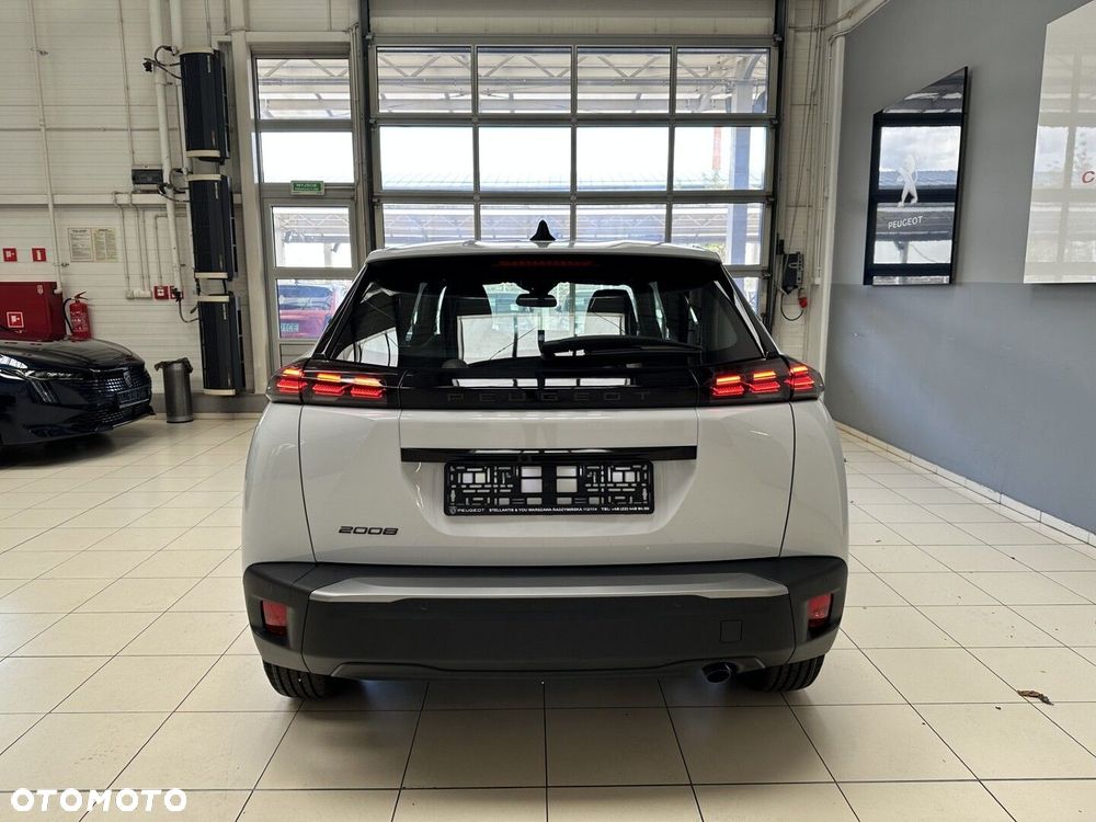 Peugeot 2008 - 6