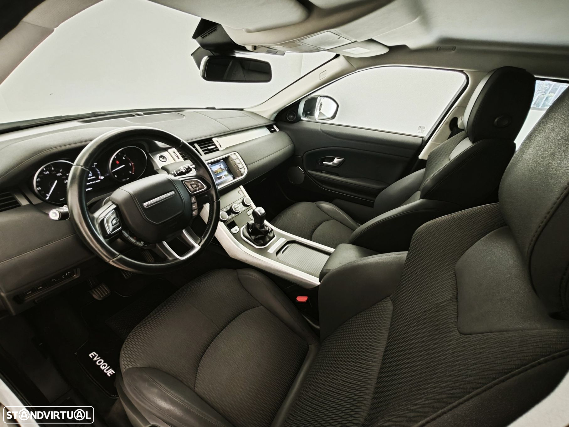 Land Rover Range Rover Evoque TD4 SE Dynamic - 6