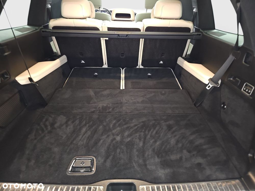 Mercedes-Benz GLS - 29
