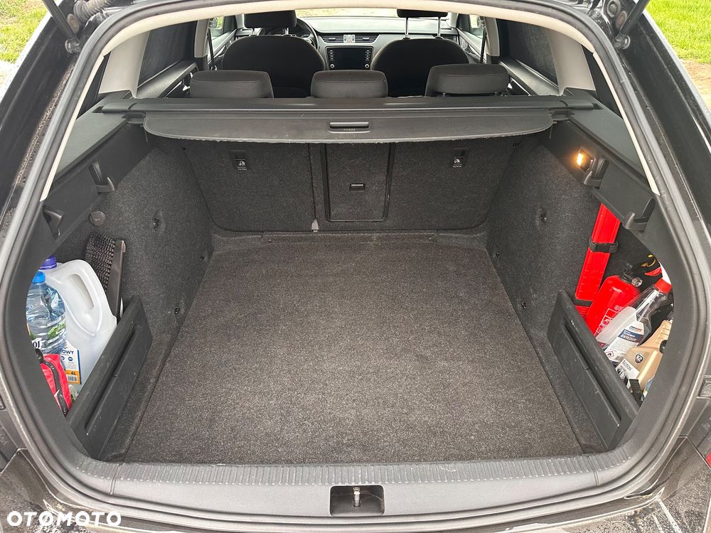 Skoda Octavia 2.0 TDI SCR Style DSG - 13