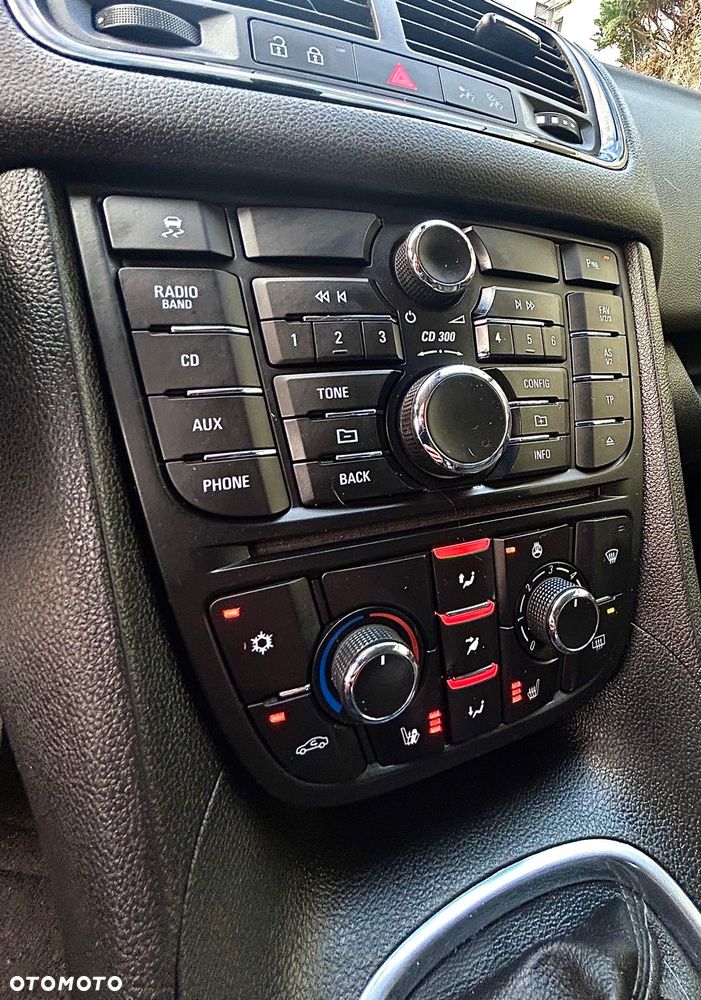 Opel Meriva 1.4 150 Jahre - 17