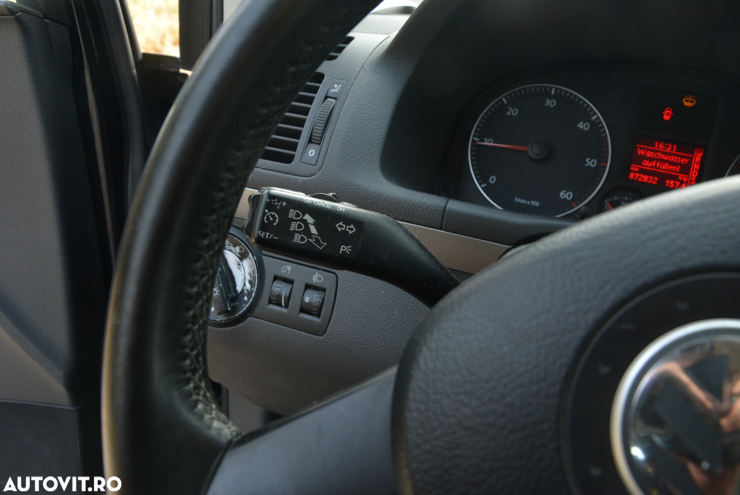 Dezmembrari  VW TOURAN (1T)  2003  > 2010 2.0 TDI Motorina - 28