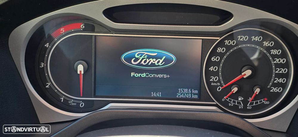 Ford S-Max 2.2 TDCi Titanium 7L - 18