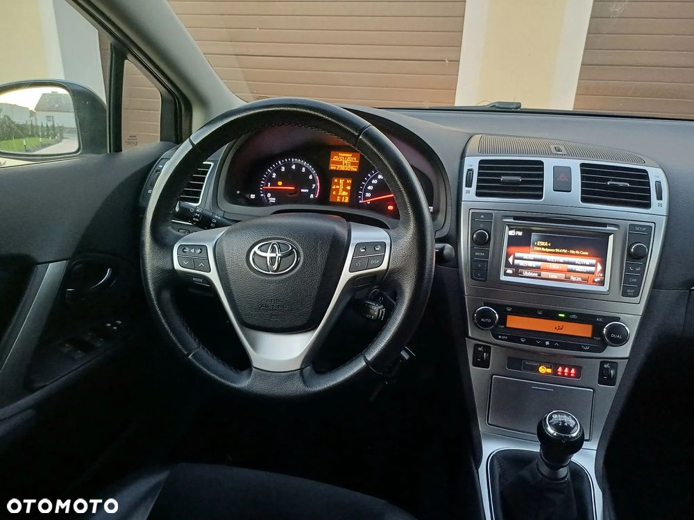 Toyota Avensis 2.0 Executive - 20