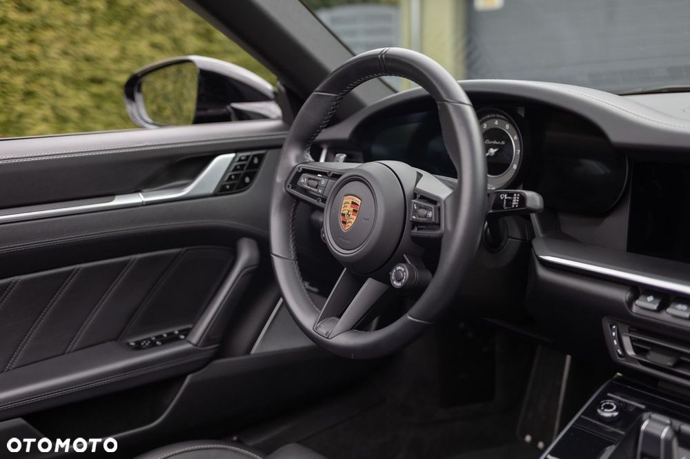 Porsche 911 Turbo S - 12