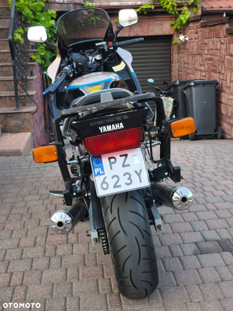 Yamaha FJ - 26
