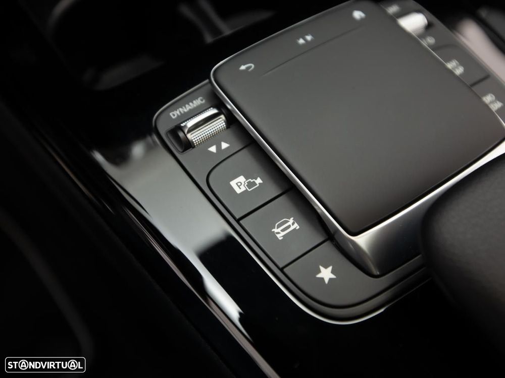 Mercedes-Benz A 250 e 8G-DCT Edition 2020 - 25