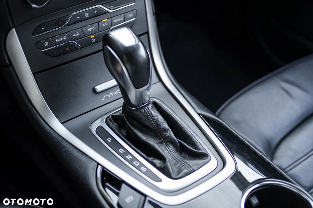 Ford Edge - 19