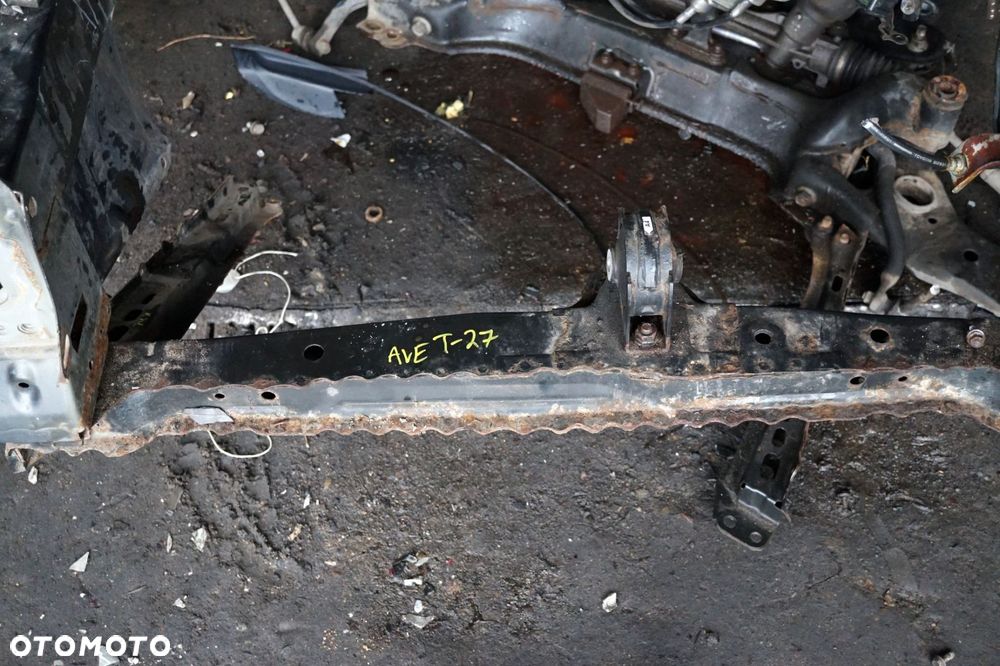 PAS PRZEDNI CHŁODNICE AVENSIS III T27 PH1 2.0 D4D WZMOCNIENIE TOYOTA 2009-2011 - 23