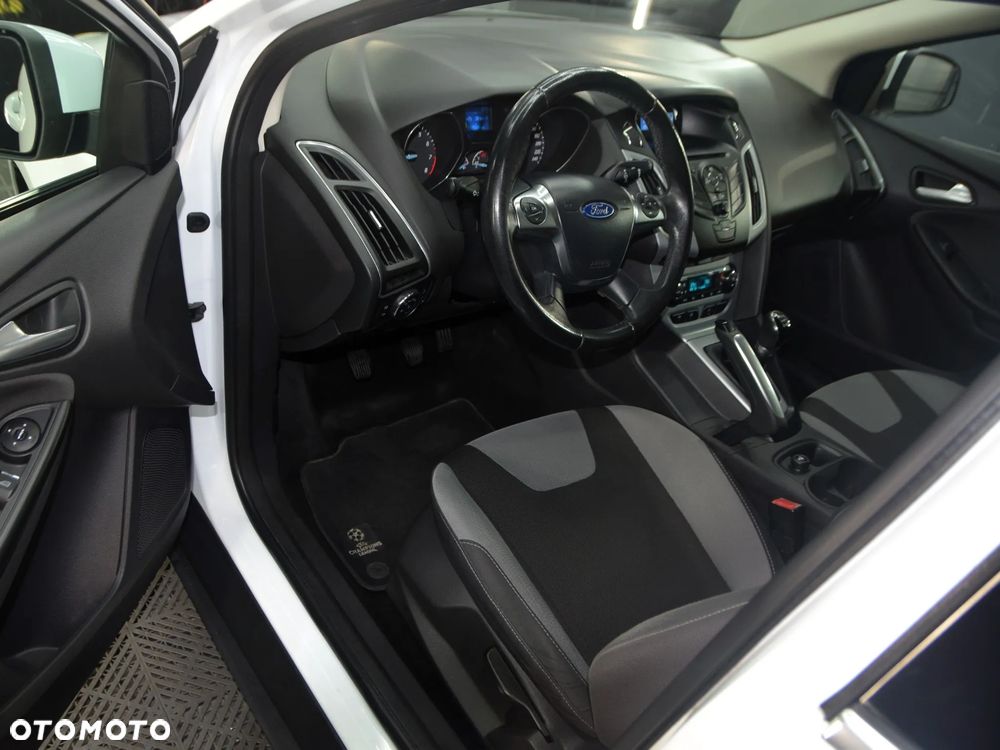 Ford Focus - 14