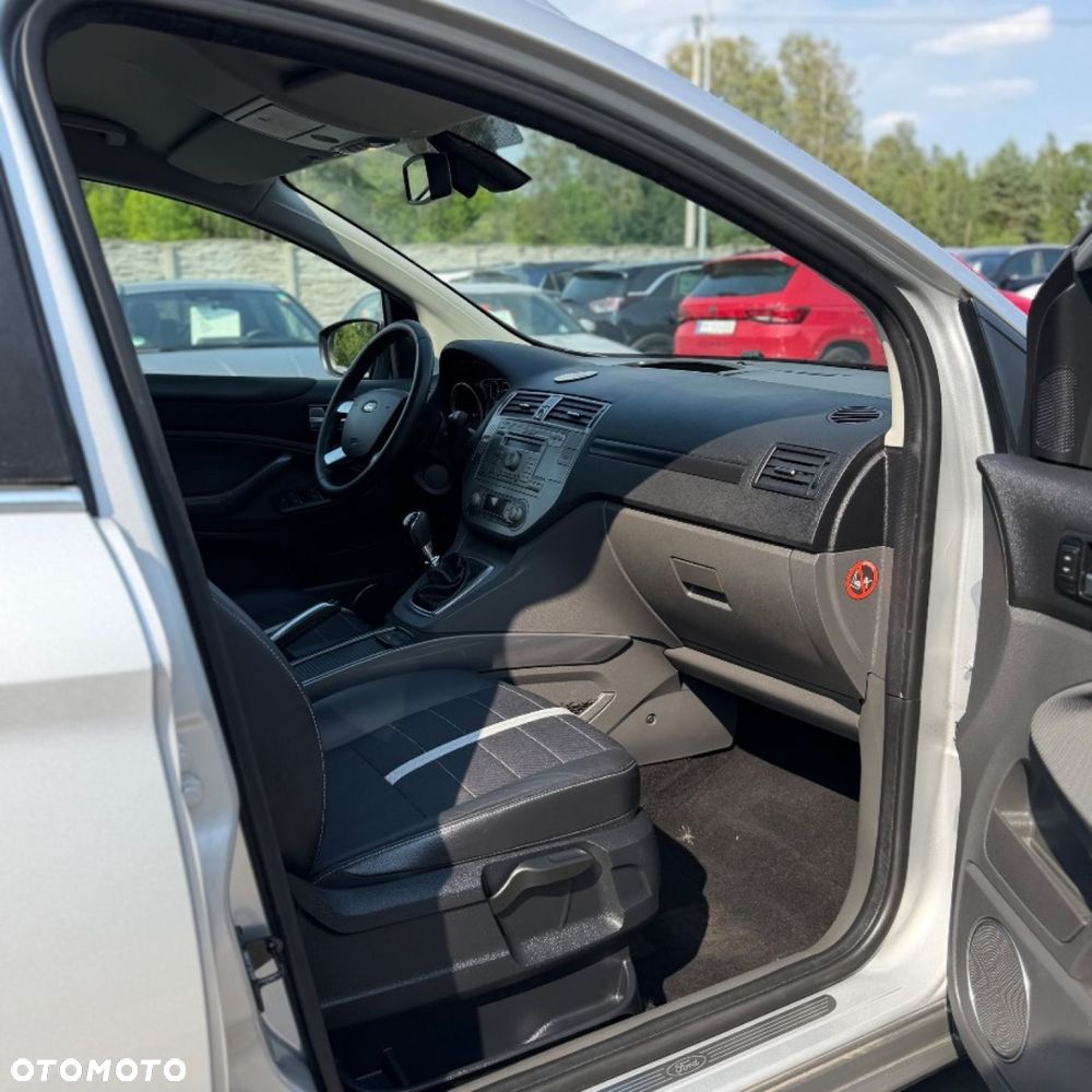 Ford Kuga - 30