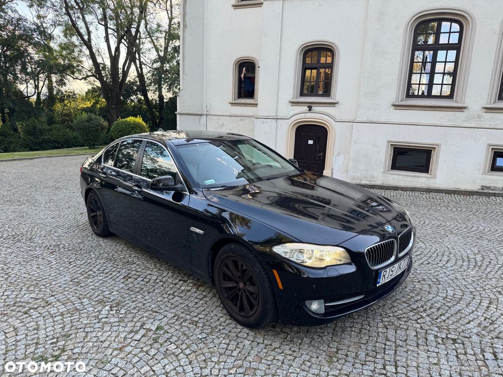 BMW Seria 5 528i - 3