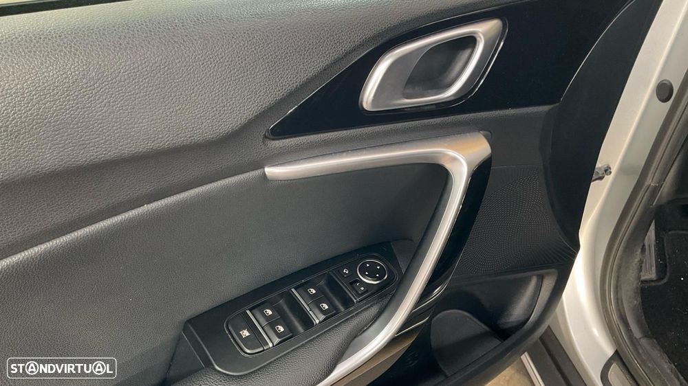 Kia XCeed 1.0 T-GDI Drive - 9