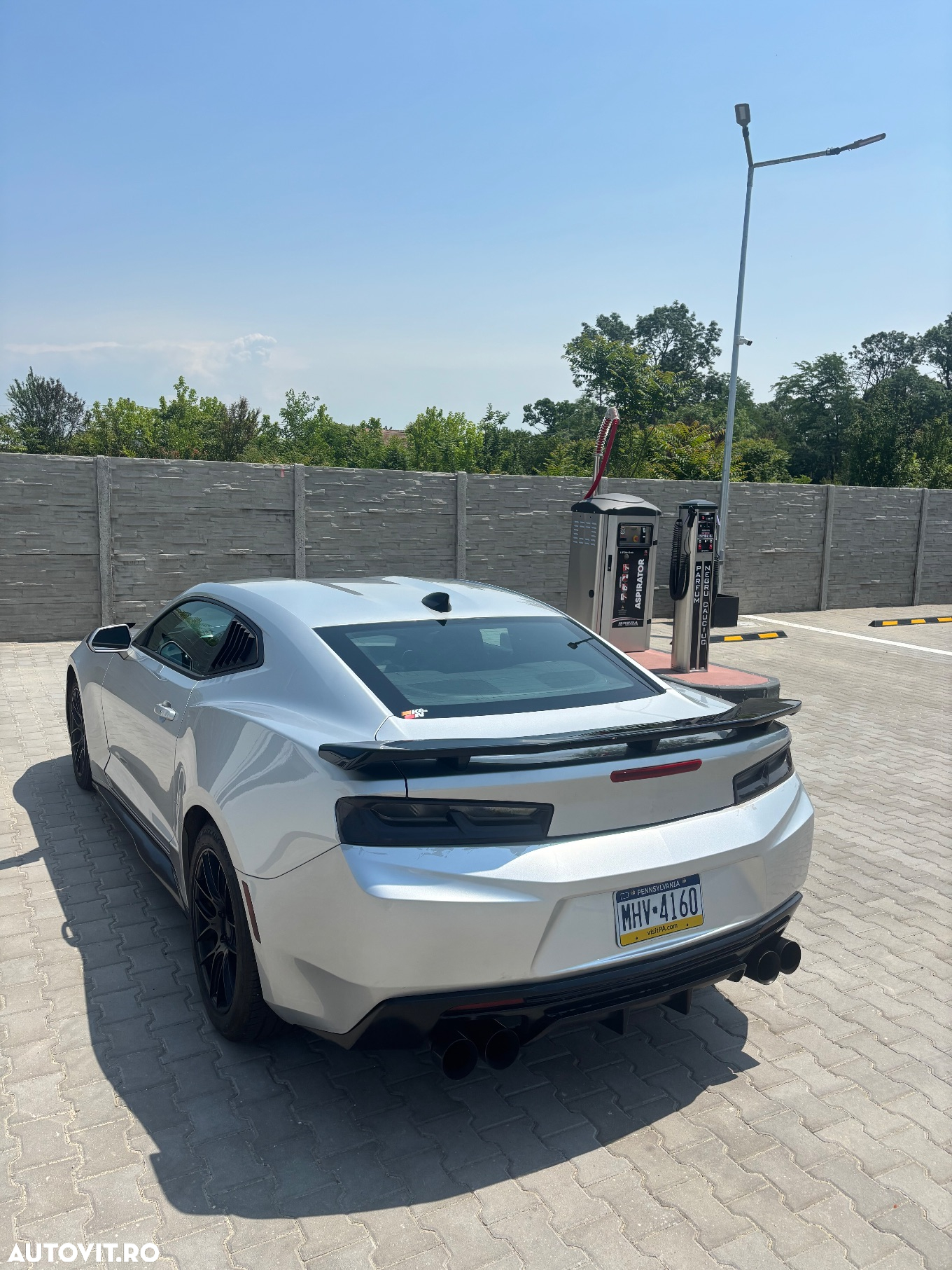 Chevrolet Camaro - 4