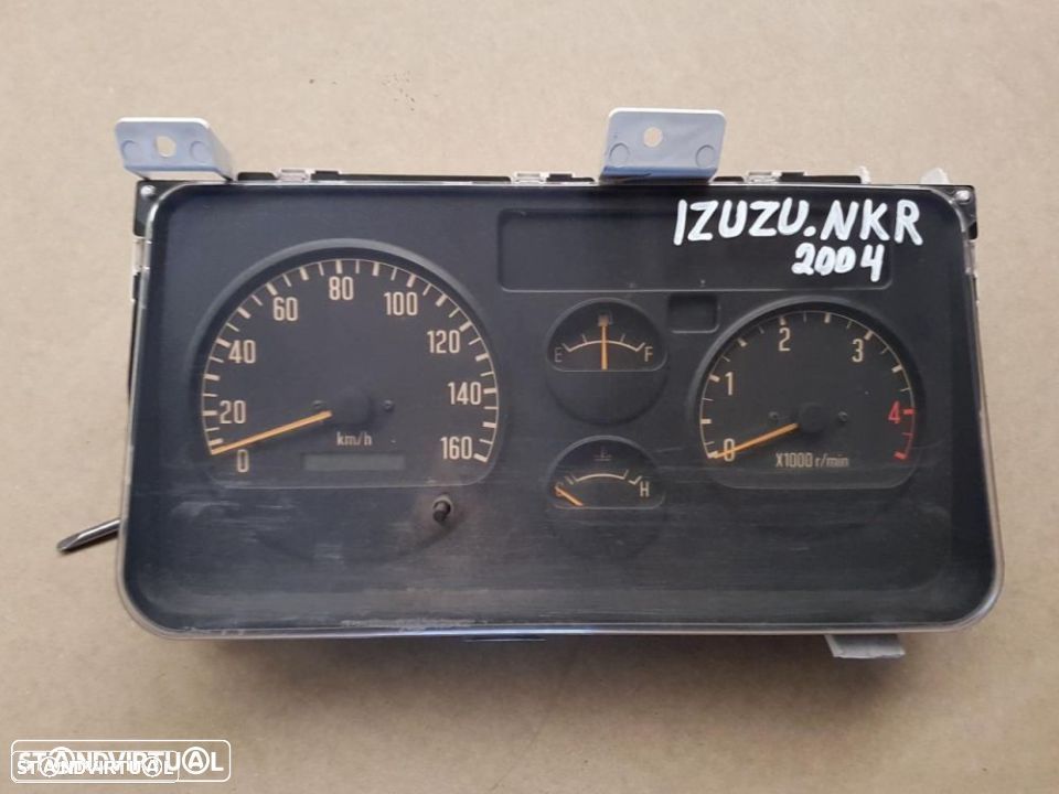 Quadrante Isuzu Nkr 2004 - 1