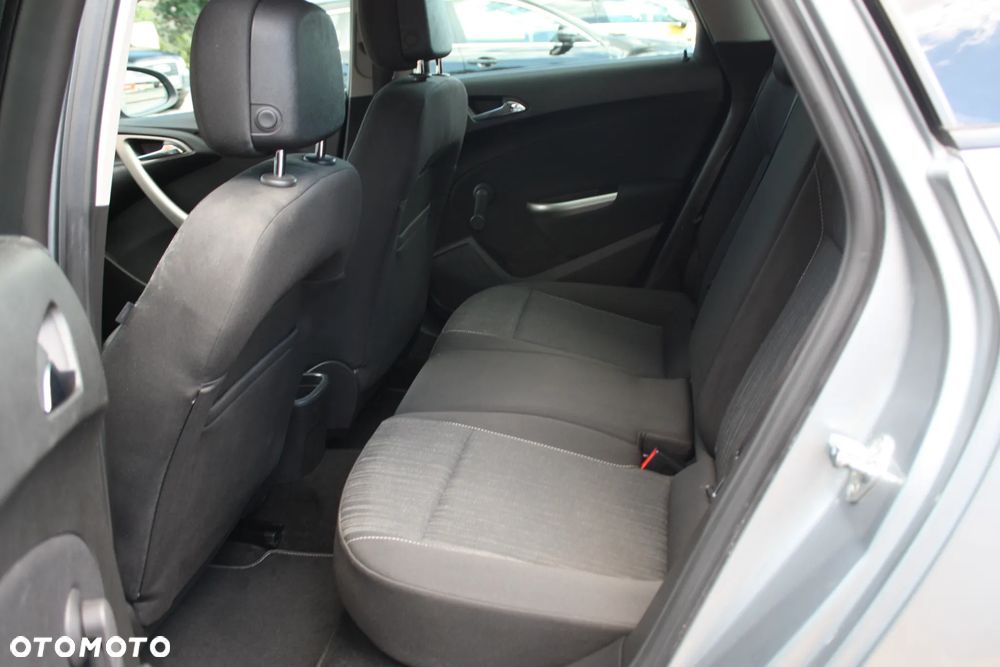 Opel Astra 1.6 Automatik Innovation - 32