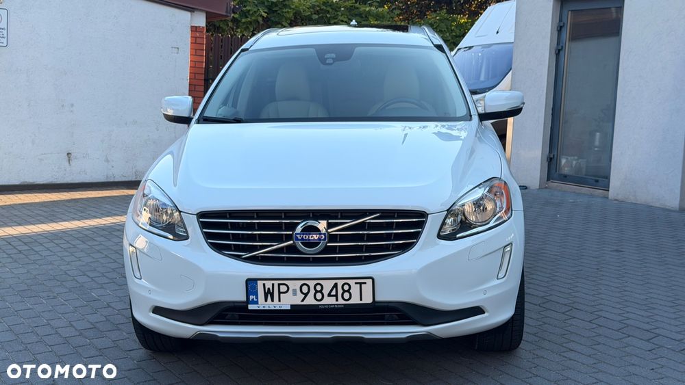 Volvo XC 60 T6 AWD Geartronic Summum - 2