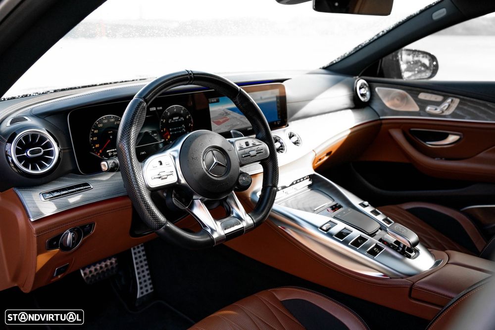 Mercedes-Benz AMG GT - 11