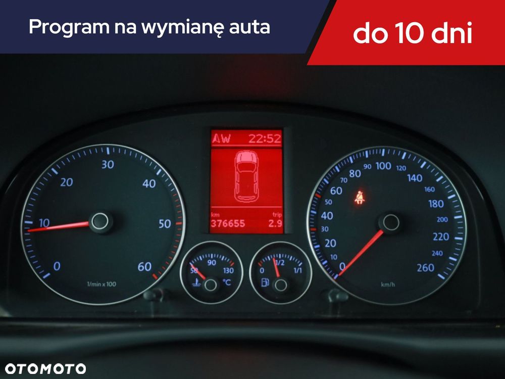Volkswagen Touran - 10