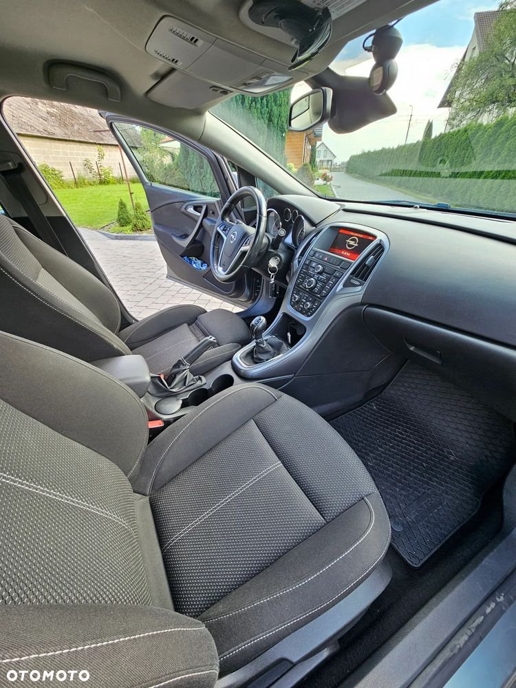 Opel Astra 1.4 T EU6 - 13