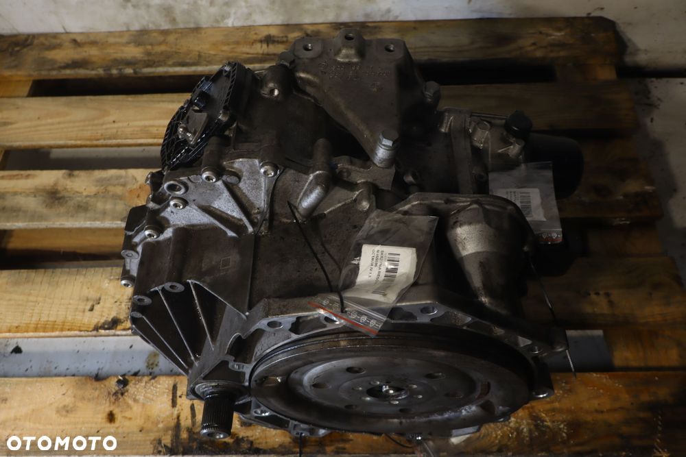 SKRZYNIA BIEGÓW AUTOMAT  SKODA OCTAVIA IV 1.5 UUF - 5