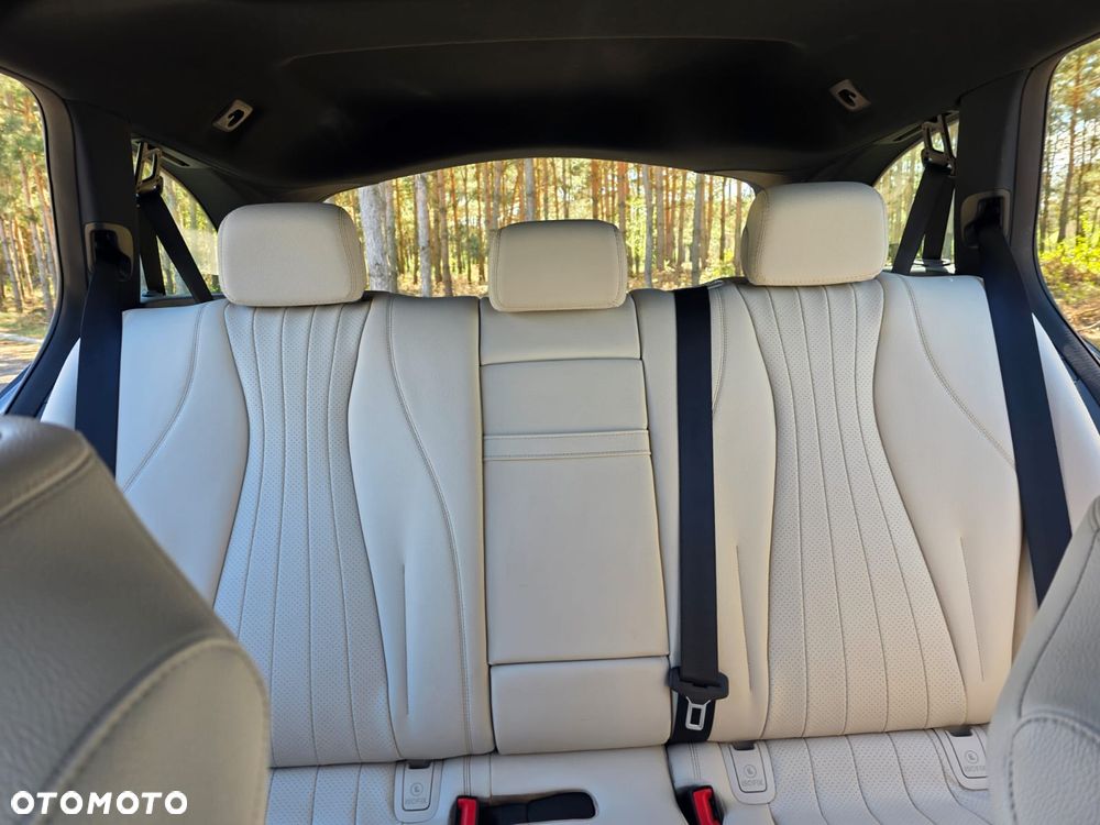 Mercedes-Benz Klasa E 450 4-Matic 9G-TRONIC - 19