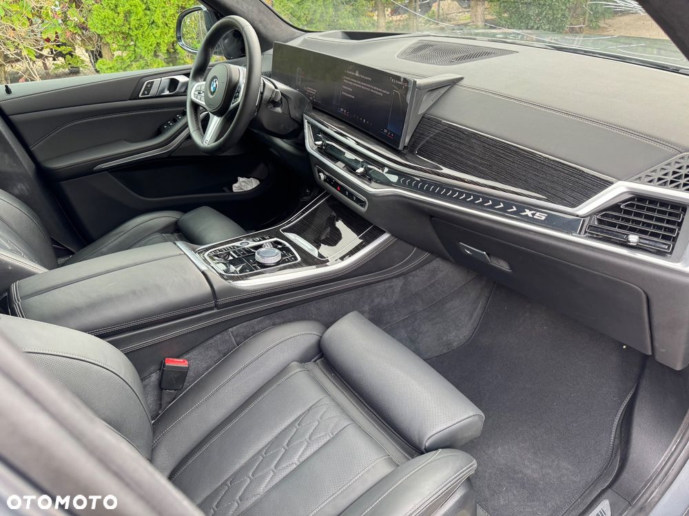 BMW X5 xDrive40i mHEV Individual Edition sport - 31