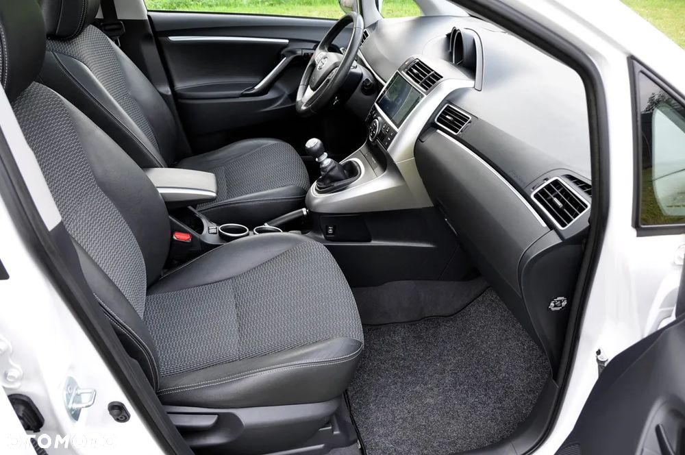 Toyota Verso 1.8 7-Sitzer Executive - 11