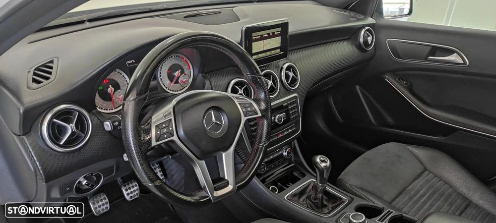 Mercedes-Benz A 180 d AMG Line - 6