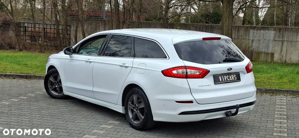 Ford Mondeo SW 2.0 TDCi S&S Titanium - 12