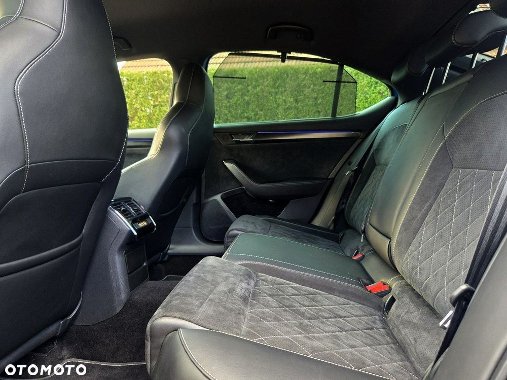 Skoda Superb 2.0 TSI Sportline DSG - 11